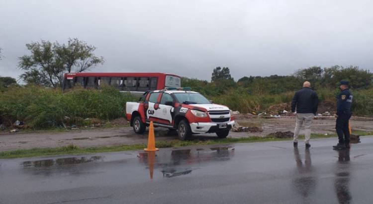 Transporte urbano paralizado por muerte de chófer