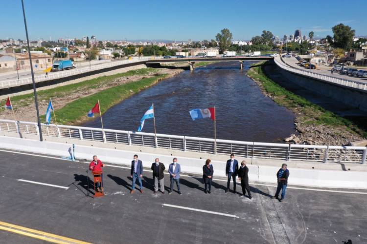 Córdoba capital ya tiene habilitado un nuevo puente 