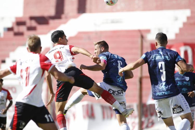 Instituto perdió ante Gimnasia de Jujuy 