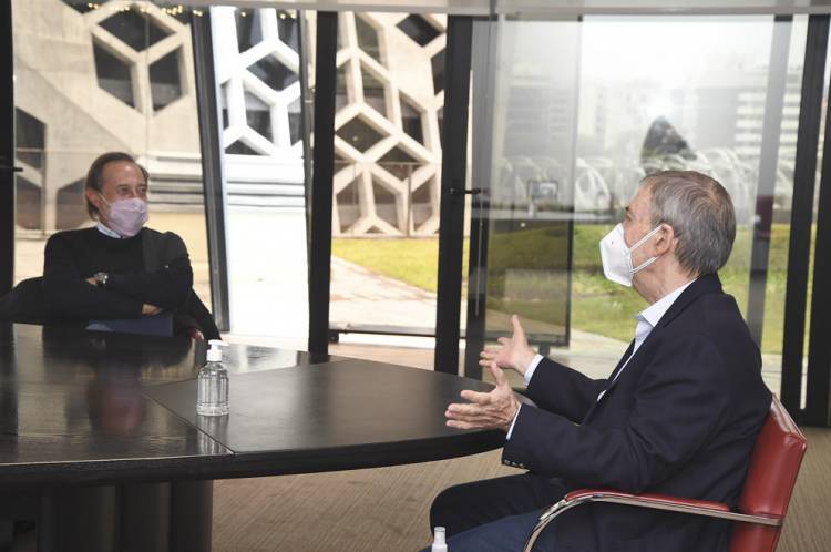 Schiaretti recibió a Guillermo Francella y al director Marcos Carnevale