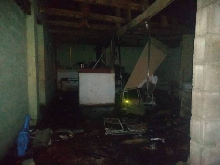 Se salvaron de milagro: un incendio consumió su hogar