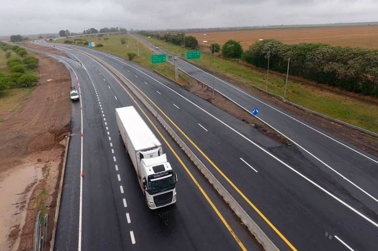 Invertirán 3.200 millones para mejorar las rutas del interior