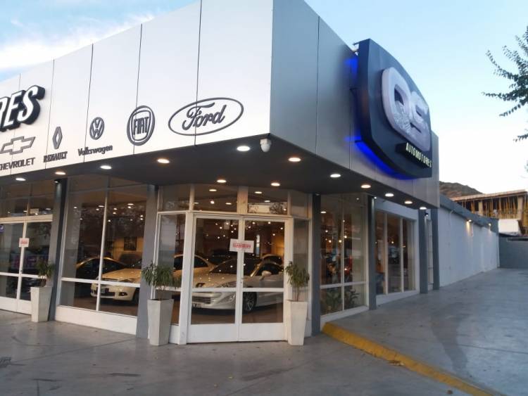 A guardar los autos: Clausuraron un concesionario