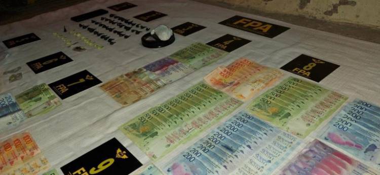 Detuvieron a una pareja dedicada a la venta de drogas