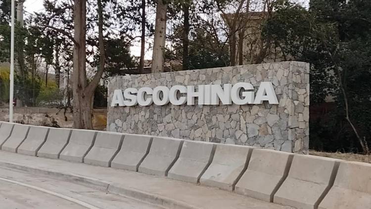 Ascochinga ya tiene su cartel de ingreso