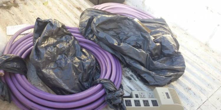 Tres personas detenidas por robo de cables subterráneos