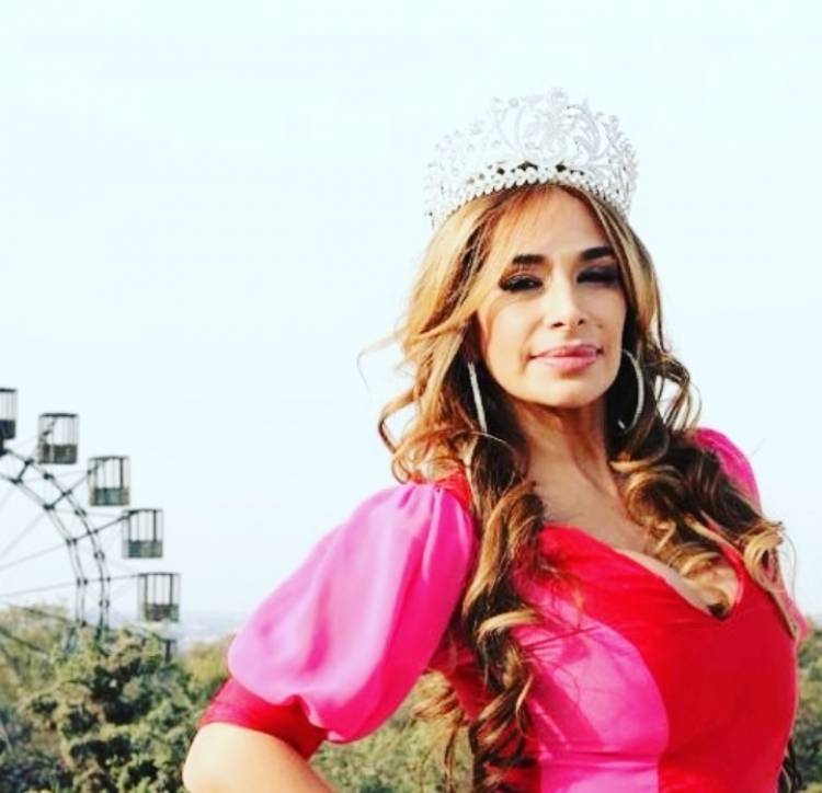 Noelia "La Gata" lanzó su nuevo video "Todos me miran"