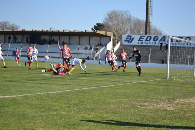 Instituto empató en un partido sin brillo