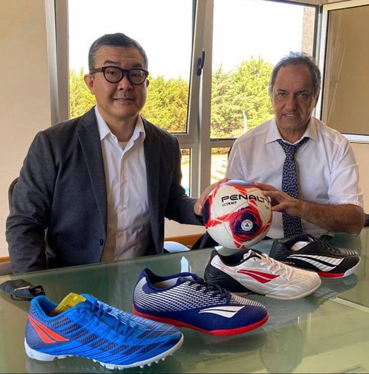 La empresa Penalty vuelve a producir en Argentina