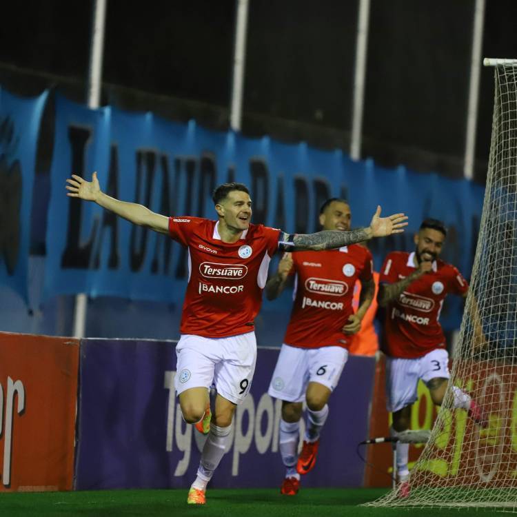 Belgrano ganó y se afirma en la pelea por el ascenso 