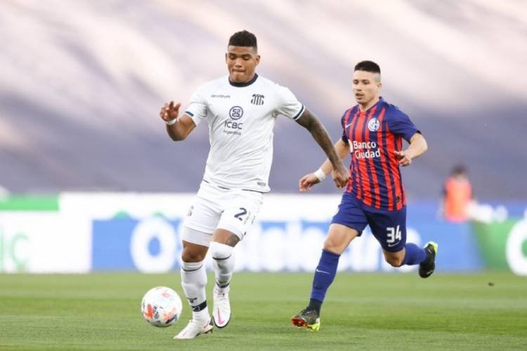 Gran victoria de Talleres ante San Lorenzo