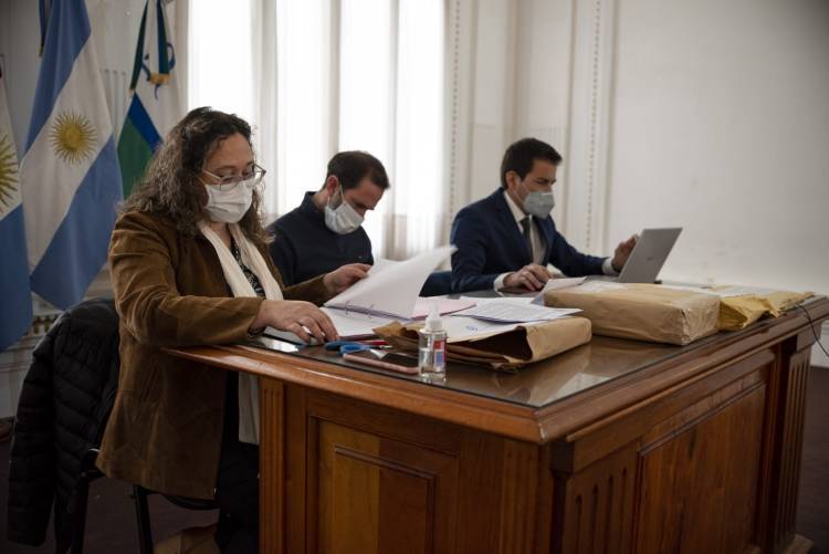 Cuatro empresas locales tienen la posibilidad de pavimentar 35 calles