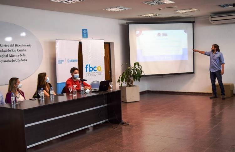 Capacitaron a emprendedores en técnica comercial y financiera