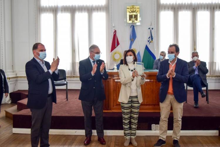 Otorgaron un reconocimiento especial al Centro Asistencial contra las Adicciones