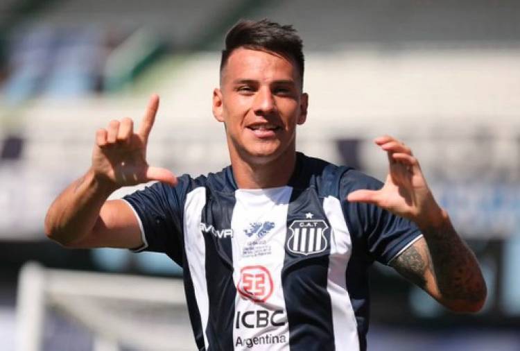 "Ante Racing aprendimos a sufrir", sostuvo el delantero de Talleres Carlos Auzqui