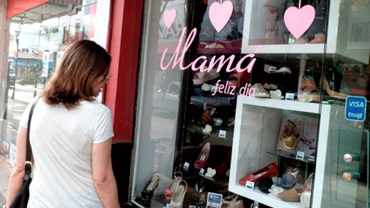 Los comercios del país miran con gran expectativa las ventas para el  Día de la Madre