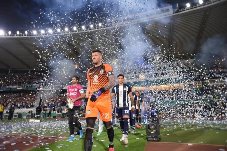 Talleres ganó con sus hinchas presentes 