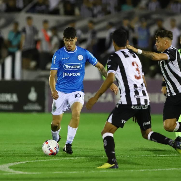 Goleada del Pirata para seguir peleando por el ascenso 