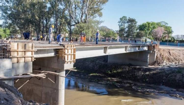 Por las obras del nuevo puente, recomiendan transitar con precaución