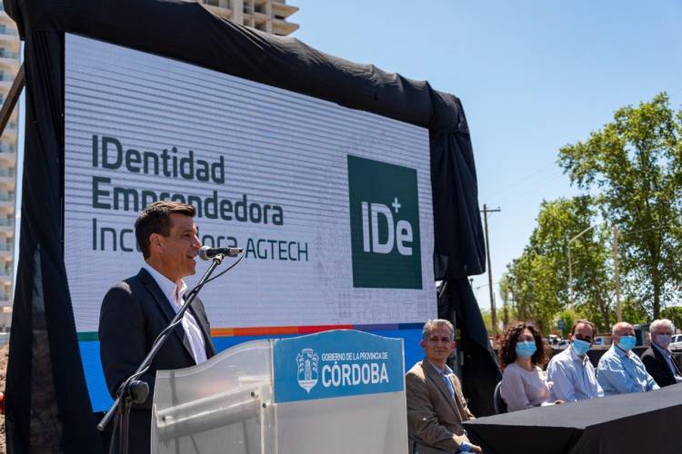 Presentaron la incubadora AgTech Municipal
