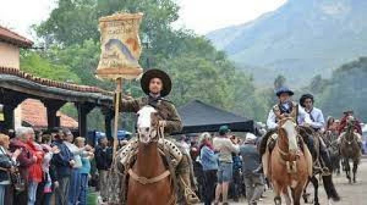 Gran celebración en Capilla del Monte por su 436° Aniversario