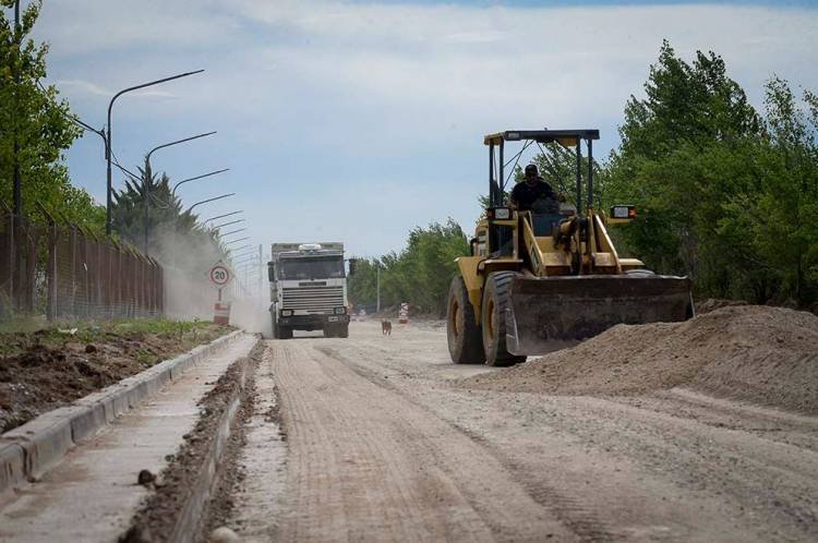 Avanza la pavimentación en las calles cercanas al nuevo Hospital