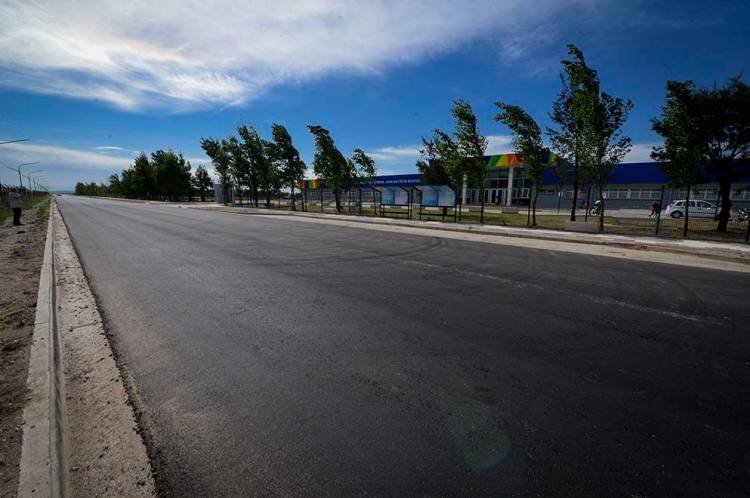 Avanza la pavimentación en las calles cercanas al nuevo Hospital