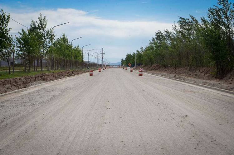 Avanza la pavimentación en las calles cercanas al nuevo Hospital