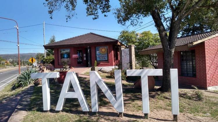 Tanti: Avanza la obra de cloacas