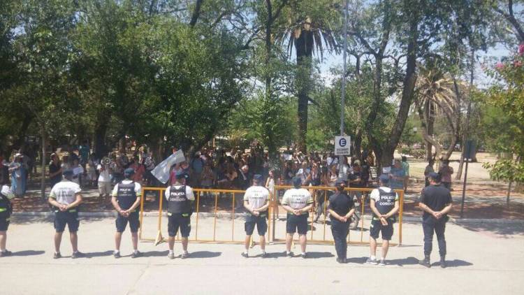 Protestas en Capilla del Monte entre el Covid y el inicio de la temporada