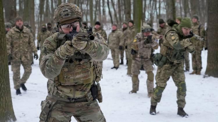 Intensa defensa de Kiev  hasta con luchas cuerpo a cuerpo