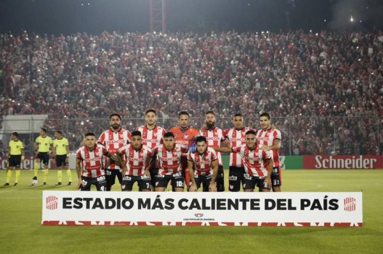 Empate de la Gloria y sonrisa de Belgrano