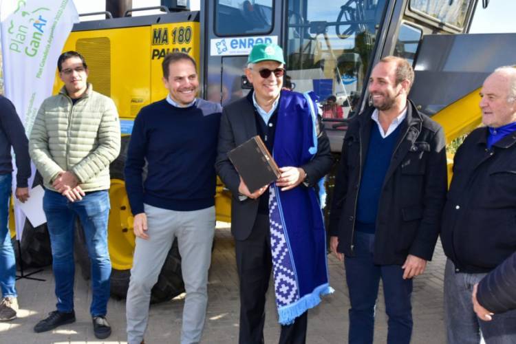 Julián Domínguez visitó TodoLáctea