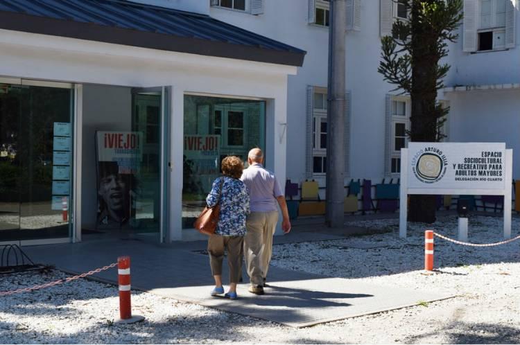 Más de 250 mil adultos mayores cordobeses reciben beneficio del Gobierno Provincial