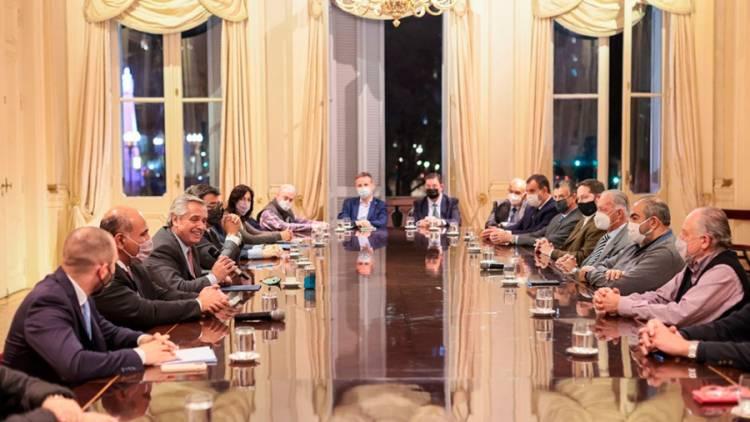 Este lunes se definirá la actualización del salario mínimo, vital y móvil