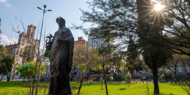 Plaza Colón: Sus orígenes y sus vínculos con Venecia y la Torre Eiffel