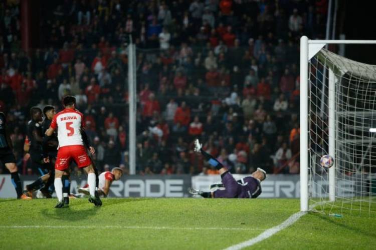 La Gloria y una goleada para soñar 