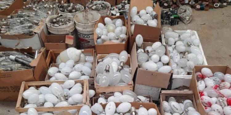 Ya se reciclaron más de 80 toneladas de viejas luces de sodio del alumbrado público