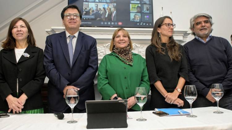 Impulsan la formalización de los  trabajadoras y trabajadores de casas particulares