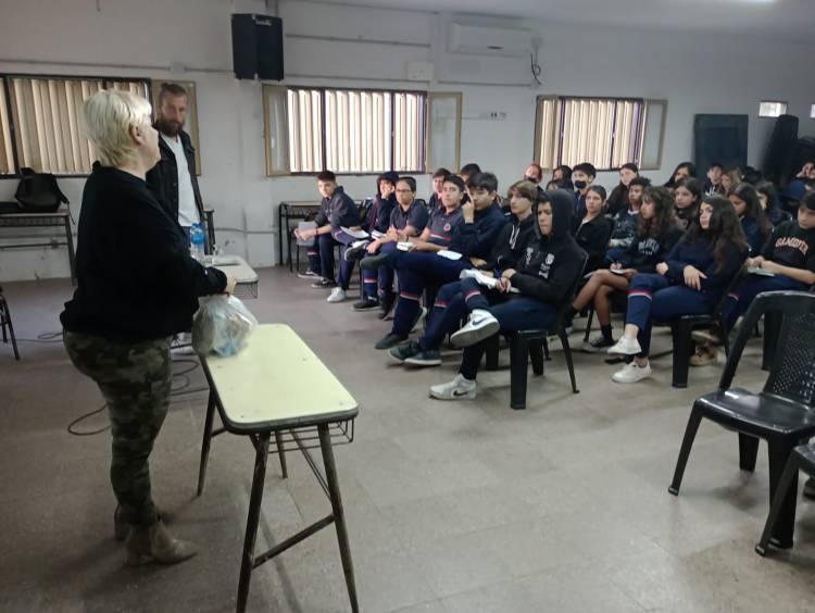 Unquillo: Impulsan un proyecto que busca que las escuelas sean cien por ciento  recicladoras