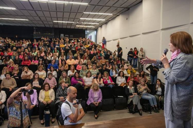 Se lanzó el Foro de Mujeres en los Gobiernos Locales