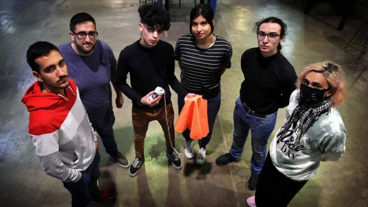 Cómo fue la participación de estudiantes en el concurso para diseñar satélites del tamaño de una gaseosa
