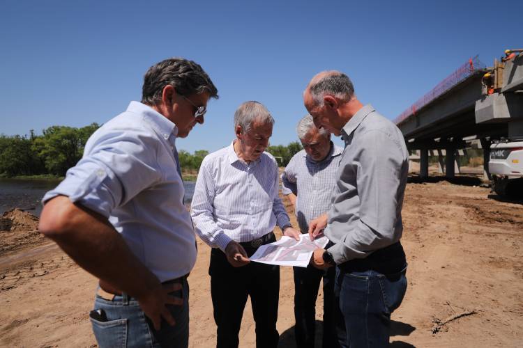 Schiaretti supervisó la construcción de la Autovía Ruta 5