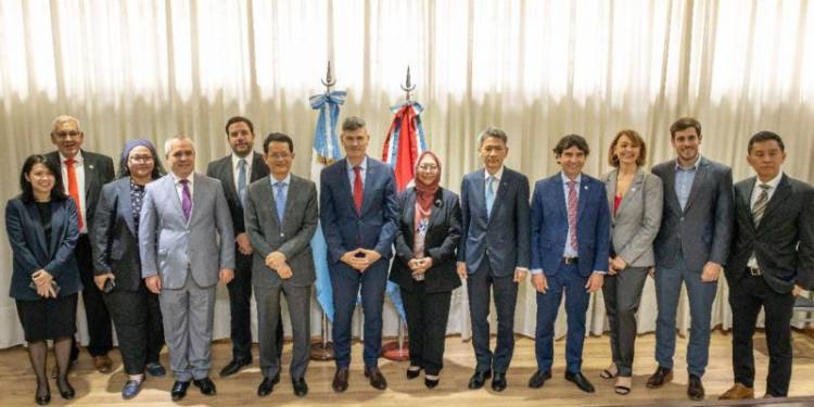 Passerini recibió  a embajadores del Sudeste Asiático