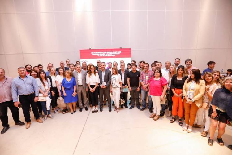 Victoria Tolosa Paz de visita en Córdoba