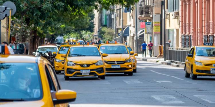 Taxis y Remises:Desde hoy, hay aumento en la bajada en bandera