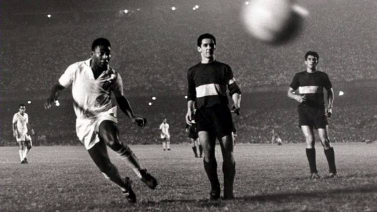 Pelé, uno de los más grandes, se fue de este mundo con sus hazañas