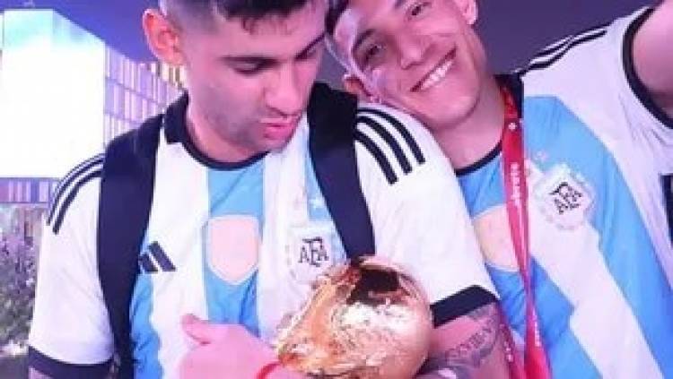 Cuti Romero habló de su vida y del mundial