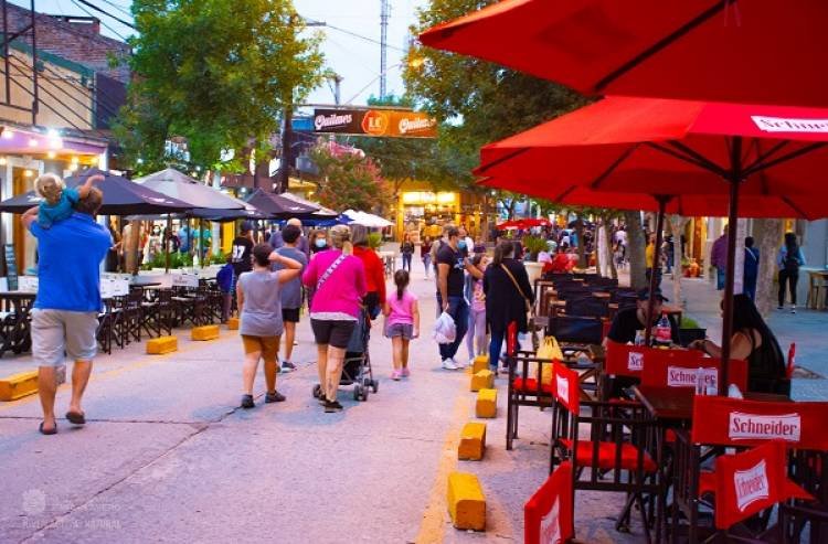 Mina Clavero vive la temporada verano con un centro más amplio