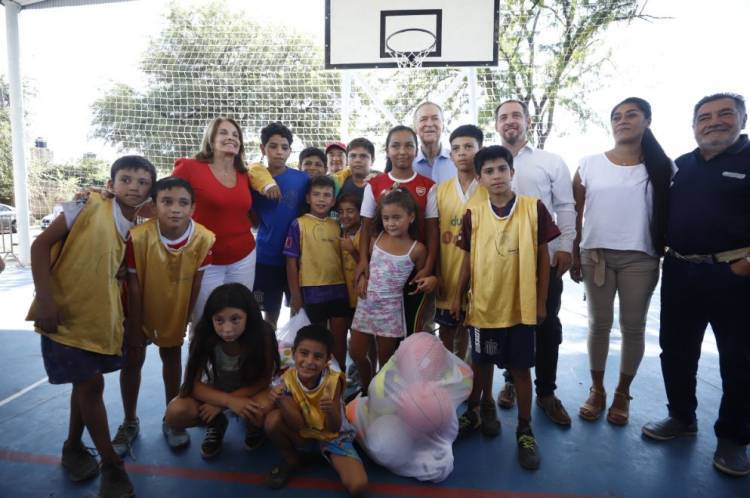 En Villa Allende, se inauguró el polideportivo social número 48